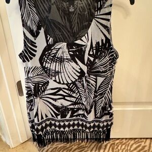 Inc medium black/white top